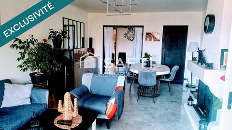 EN EXCLUSIVITE, en dernier étage avec ascenseur, superbe appartement lumineux de 89m² de type 4 exposé Sud sans vis a vis a proximité du centre ville.Vue dégagée