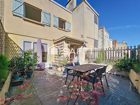 HYPER CENTRE CLOVIS/JARD 4CH TERRASSE ET 2 GARAGES
