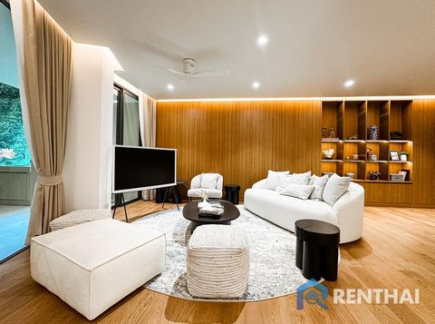 Advertentiecode: #RT02921 Vanaf prijs: 82,199,000 baht - 3 slaapkamers, 3 badkamers - Grootte 213 m² - Verdieping 1 - Uitzicht op zee - Erfpacht - Half gemeubileerd Voorzieningen: - Privé zwembad -Luifel - Toegang tot het zwembad - Toegang tot de tui...