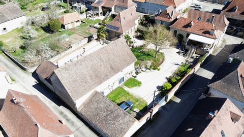 Enclos en Pierres: Maison + Gîte + Dependance