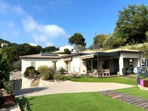 A vendre - Villa - 133 m² - La Roquette sur Var 06670