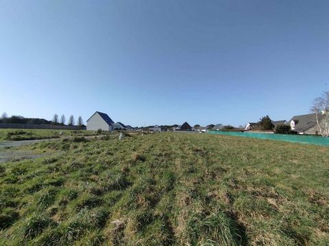 Terrain situé proche du centre de Sainte-Hélène et de la Ria d'Etel