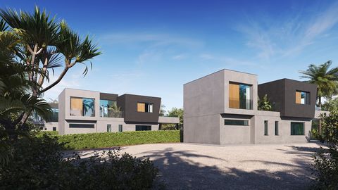 A Gem in Calpe Discover this charming villa located in the beautiful city of Calpe, in the province of Alicante. This property, with a design that blends elegance and functionality, offers you a unique opportunity to enjoy tranquil Mediterranean livi...
