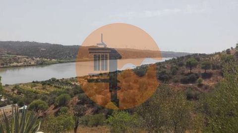 Terreno Rústico com 17.400m² vista rio Guadiana no Álamo. Fica localizado no concelho de Alcoutim, onde na histórica Vila, tem à sua disposição comércio e serviços e onde poderá desfrutar da belíssima praia fluvial e passear pelo castelo. Contacte-no...
