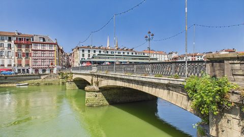 Au coeur du petit bayonne proche des Halles.