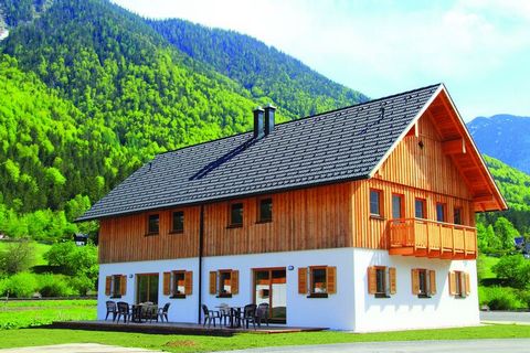 This luxurious detached chalet, suitable for up to 16 people, can be found at the foot of the imposing Dachstein mountains and on the banks of the picturesque Hallstättersee, near famous Hallstatt. Obertraun is located south-west of Salzburg in the l...