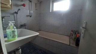 Price: €25.000,00 District: Ruse Category: House Area: 170 sq.m. Plot Size: 2000 sq.m. Bedrooms: 6 Bathrooms: 2 Location: Countryside We are pleased to offer for sale this house on all seasons accessible road in a peaceful and very well organized vil...