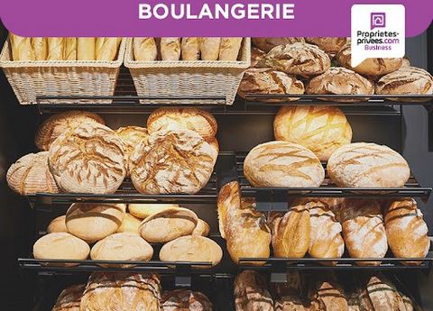 30200 - Gard - 67.000 Euros - Laurent ZERBIB, vous propose à la vente en exclusivité, cette boulangerie pâtisserie familiale, idéalement située au coeur d'une commune avec toutes les commodités et à proximité de Laudun-L'Ardoise. Elle dispose d'une s...