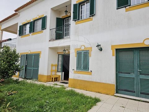 3 bedroom villa for sale 3 bedroom villa in Vau, municipality of Óbidos, with the possibility of building a swimming pool. This charming three-bedroom villa is situated in the picturesque village of Vau, known for its tranquil surroundings and stunni...