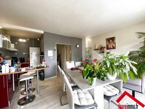 EXCLUSIVITY FAUREIMMO.FR / An apartment for sale for life occupied with a bouquet at 43900 €, by right of use and residence for life for the benefit of an 81 year old woman without RENT / Month whose market value is 80000€. It is located near the cit...