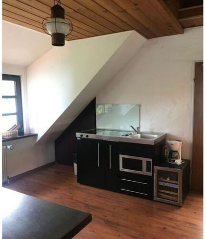 Appartement en plein centre-ville de Schildesch dans un endroit calme. Accès indépendant à l'appartement, salle de bain et cellier séparés.