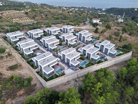 Exclusive Design Seaview Villas in Alanya İncekum The villas are located in the rapidly developing area of İncekum in Alanya. Known for its beautiful sea, exclusive areas, and stunning beaches, İncekum is a popular holiday destination. Alongside attr...