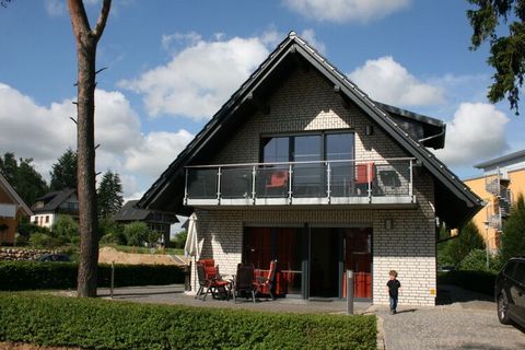 Haus Seestern (ground floor apartment) - directly on the banks of the Müritz in the Müritzseepark Röbel. Enjoy the lake view from the terrace!