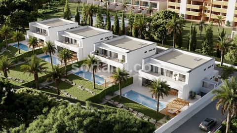 Entdecken Sie Ihr Traumhaus in Vilamoura! Diese elegante Residenz bietet Komfort und Raffinesse in jedem Detail. Im Erdgeschoss finden Sie ein geräumiges Wohnzimmer mit offenem Kamin, perfekt für gemütliche Momente mit der Familie. Die ausgestattete ...