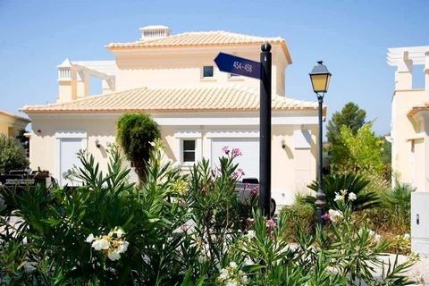 You can take a trip to Spain for some tapas and culture or enjoy the fresh fish and laid-back lifestyle of Portugal. We offer the best of both worlds just half an hour from Faro and one hour from Seville international airport. Built villas offer a ch...