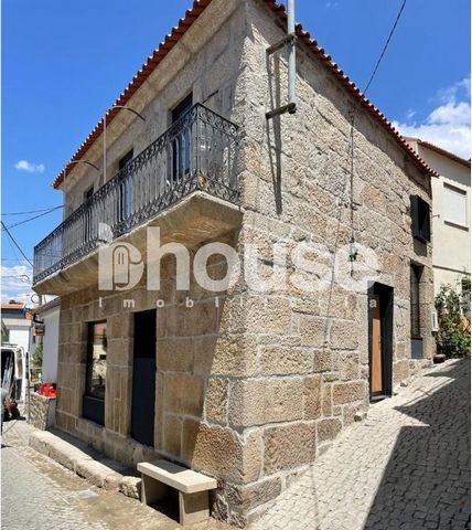 House in Carlão: Charm and Comfort in Trás-os-Montes Discover your new refuge in this charming house recently renovated in the picturesque village of Carlão, municipality of Alijó! This building, which combines tradition and modernity, is perfect for...