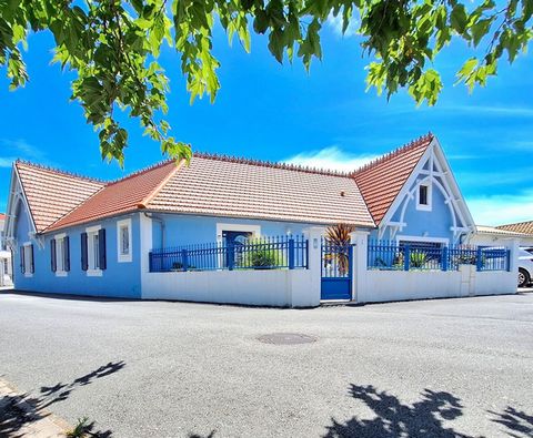 Villa 7 PIÈCES AU CALME En vente à proximité des plages de Chatelaillon-Plage et à quelques kilomètres de La Rochelle, SAFTI Laetitia BOUDET Châtelaillon-Plage vous propose cette villa de 7 pièces au calme de 240 m² à CHATELAILLON PLAGE (17340). Il s...