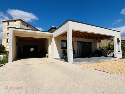 Gard (30), for sale an exclusive on Ales, pretty single-storey detached villa from 2024 with RE 2020 compliance, composed of 4 rooms with an area of 100 square meters, with as annexes, a covered terrace of 25m², a garage of 37m² with in addition a ca...