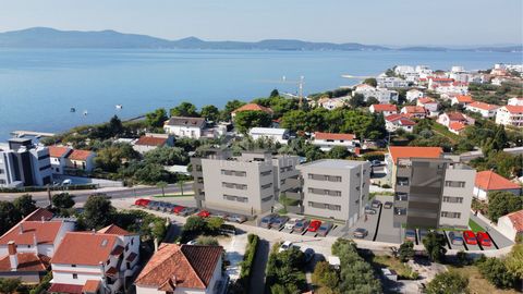 Location: Zadarska županija, Sukošan, Sukošan. ZADAR SUKOŠAN, attico con 1 camera da letto + bagno con terrazza sul tetto in uno splendido edificio nuovo di un noto investitore. Vendiamo questo lussuoso attico S-5, (Edificio C) situato al secondo pia...