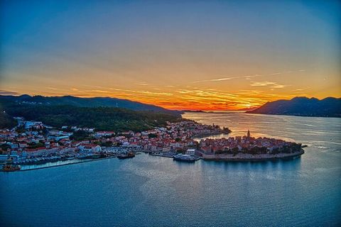 Guest House Jungher is self catering accommodation located at Korčula Island. Property features 3 accommodation units. Guests will have access to shared terrace and nice view to the mountain Sv. Ilija and peninsula Pelješac(Orebić). Terrace of the gu...