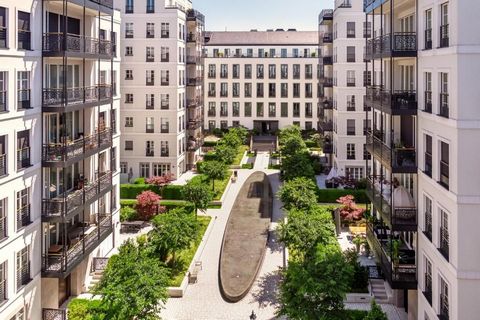 WELCOME TO THE 5-STAR LIVING EXPERIENCE IN DÜSSELDORF This apartment offers exclusive furnishings and high quality fittings . In a spectacular symbiosis of history and modern architecture in the Andreas Quarter, you will find this beautiful apartment...