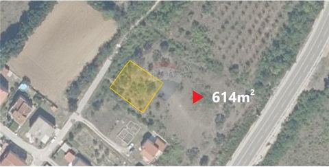 Location: Zadarska županija, Benkovac, Buković. ID CODE: 300731008-66 RE/MAX Complete Mob: 0959080678 Tel: 023227570 E-mail: complete1@remax.hr https://www.remax.hr/Complete1