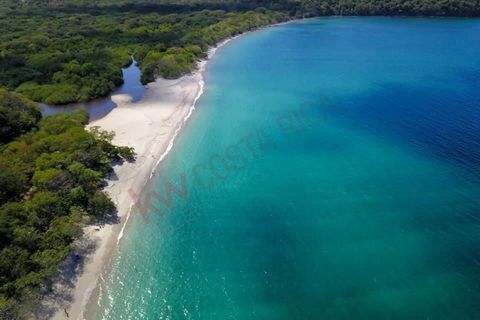 Deze ruime kavel van 11.832 m² biedt een uitstekende mogelijkheid om een woning te ontwikkelen op een toplocatie. Gelegen in Guanacaste, Costa Rica, heeft het land de volgende kenmerken:    • Beschikbare diensten: De kavel is voorzien van water en el...