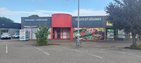 Beau local de 400 m² en zone commerciale Mutzig