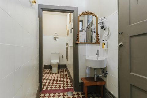 Feel Porto Matosinhos City Flat V is a charming and modern 43 m² studio apartment, perfect for couples seeking a relaxing beachside escape. With two comfortable single beds and a sleek bathroom with a walk-in shower, this thoughtfully designed space ...