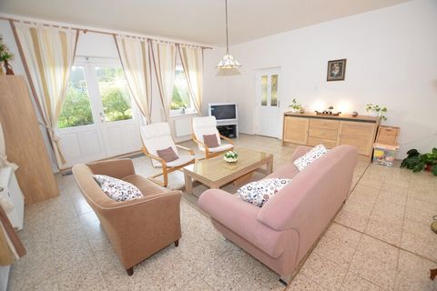 This pet-friendly apartment, located near the forest, has 3 bedrooms and sleeps 8 guests comfortably. It has access to free WiFi, a communal pool and a garden with garden furniture and barbecue for happy hours. The forest is at a distance of 300 m fr...