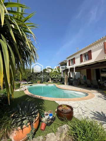 Maison avec pisicne