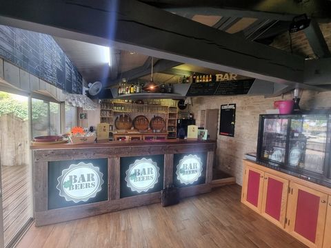 ST-PIERRE D'OLÉRON, emplacement N°1, A Vendre Bar à bières et Tapas d'ambiance esprit Pub irlandais