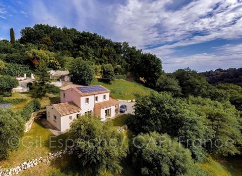 Maison familiale moderne 5 chambres sur terrain de 8000 m² VENCE (06)