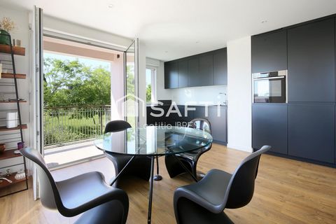 Appart standing T3 en toit terrasse avec parking