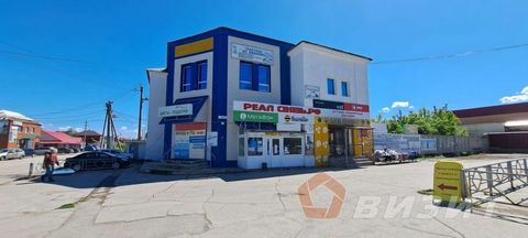 Продается отдельно стоящее 2-х этажное здание общей площадью 471 кв.м. Адрес: Самарская область, Безенчукский район, пгт. Безенчук, ул. Мамистова, 6. Ближайшее пересечение с улицей Рабочая. Вся площадь объекта сдана в аренду. Здание располагается в ц...