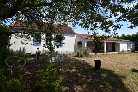 LA BARRE DE MONTS / FROMENTINE (85) proche île de NOIMOUTIER , VENDEE , Maison à vendre 10 pièces 141 m² 5 chambres, 4 WC , 4 salles d'eau , puits, 850m² 291500