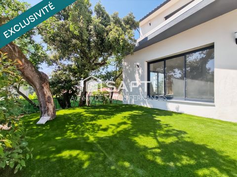 Appartement de standing T4 , jardin , parking