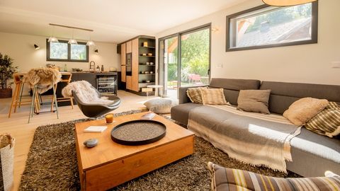 Haute Savoie (74), à vendre SAMOENS - Domaine skiable Grand-Massif - Appartement T4 95,42 m²