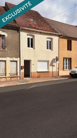 GENOUILLY MAISON DE VILLE AVEC GRAND HANGARD -