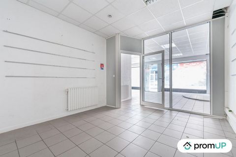 This local for sale in Saint-Étienne enjoys a beautiful location. It is located in a shopping and dynamic street close to the city center. Shops, restaurants and various agencies can be found on this street. Dorian Square is 400 metres away. It is a ...