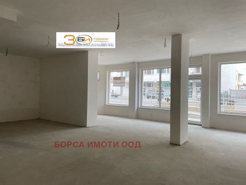 SHOP - Central part, next to Youth House, ground floor, 111.91 sq.m., common parts - 1.05 sq.m., put into operation m.05.2021, external thermal insulation - 8 cm. system 'Baumit', external joinery - aluminum, color - white, heating and cooling - elec...