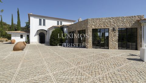 Fabulous six-bedroom luxury property set in 13 hectares of land for sale in Tavira, Algarve. The plot includes three independent villas with traditional architecture with elegant and inviting interiors. The main residence is spread over two floors an...