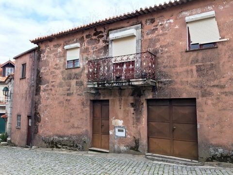This house consists of two floors, with a total of 11 rooms. It is located next to the Mother Church, in the village of Fontelo, Armamar. It has an area of 154m2. Quiet location, full of green spaces. Great offer for investment! Contact us for more i...