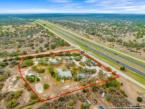 EXCELLENT INVESTMENT PROPERTY! THIS IS A RARE OPPORTUNITY! Roundup RV Park is an adult RV Park located in Mountain Home, TX. Includes: 2504 sf Main House, 2 Mobile home sites, 8 Regular RV sites, 4 Covered RV sites, 3 Covered double carports, 900 sf ...
