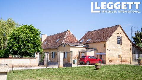 A16156 - Ideal for a large family, this character house has an adjoining gite comprising a living room, kitchen and 3 bedrooms. In total, the main house and the gite have 9 bedrooms and plenty of space to accommodate family, friends and guests. The m...