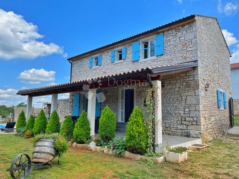 Ein Ferienhaus mit Swimmingpool und großem Agrarland bietet eine ideale Gelegenheit zum Entspannen und Genießen der Natur. Mit dem Kauf dieser Immobilie erhalten Sie nicht nur ein schönes Steinhaus, sondern auch ein gut etabliertes Unternehmen und ei...