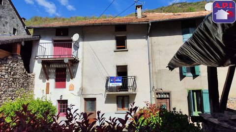 Exclusively ! In the quiet hamlet of the Vicdessos valley near Tarascon-sur-Ariege. Stone village house with garden. On the ground floor it includes an entrance, a bedroom and a laundry room. Upstairs it has a living room with open kitchen and a bath...