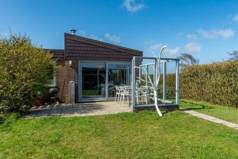 Fresh and brightly furnished bungalow within walking distance of the dunes and the beach. The Blenck 3 is a wonderful bungalow for families or couples travelling together. The holiday home is located just a few hundred metres from the beach and the v...