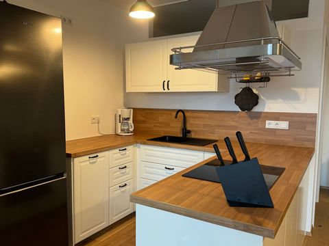 Living like at home. The apartment, which has been completed in 2024, offers everything you need to feel at home. On 59 square meters there is a living room with an open kitchen, a bedroom with a walk-in closet and a daylight bathroom. The floor-to-c...