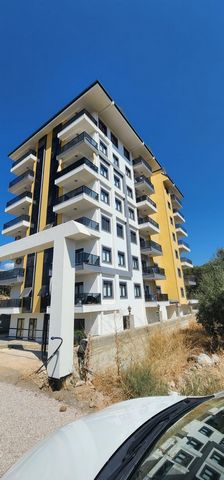 Appartement dans le quartier de Demirtas, à seulement 1000 mètres de la mer Nous vous présentons une opportunité unique d’acheter un appartement moderne dans un complexe résidentiel prestigieux à Demirtas, à seulement 1000 mètres de la mer. Cet appar...